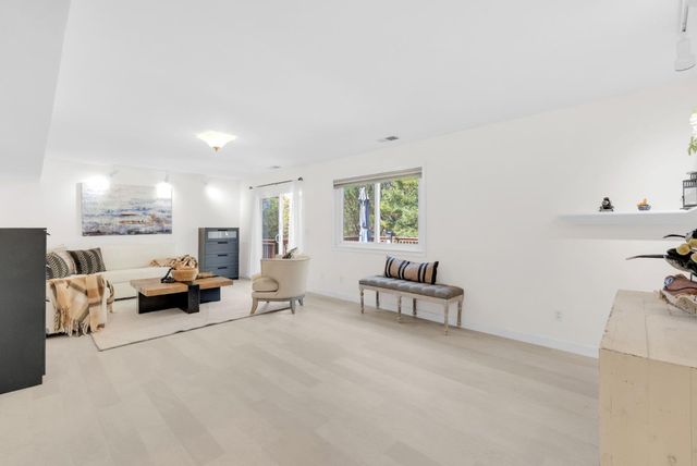 1117 Rainier Avenue, Pacifica, CA 94044