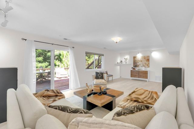 1117 Rainier Avenue, Pacifica, CA 94044