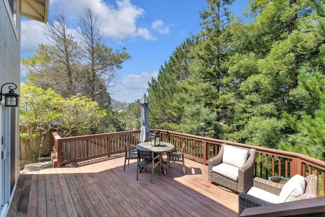 1117 Rainier Avenue, Pacifica, CA 94044