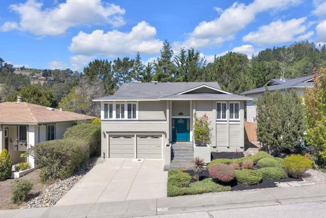 1117 Rainier Avenue, Pacifica, CA 94044