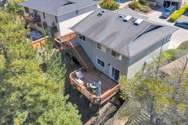 1117 Rainier Avenue, Pacifica, CA 94044