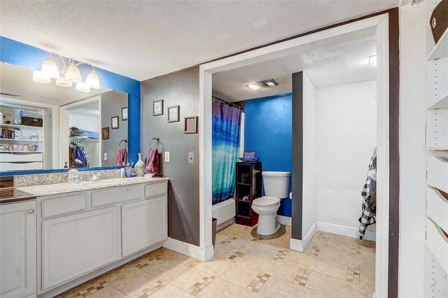 32 NOTTINGHAM WAY, Haines City, FL 33844