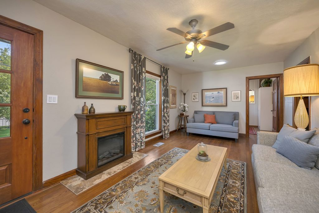 4000 Medford Road, Fort Worth, TX 76103 — photo 3