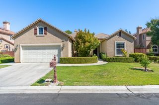 11064 E Mitchell Peak Way, Clovis, CA 93619