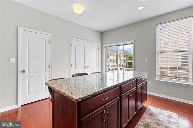 25119 MCBRYDE TER, Chantilly, VA 20152