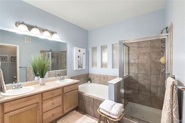 9002 E 24th Place 101, Denver, CO 80238