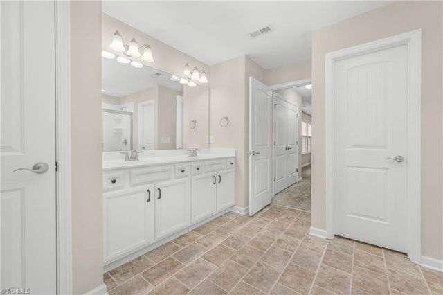 911 Maxine Street, Kernersville, NC 27284