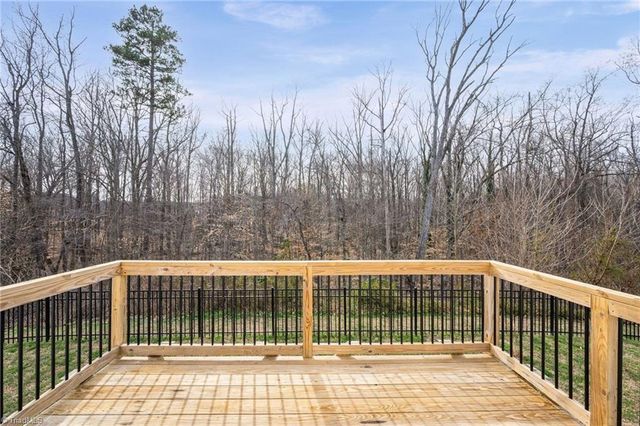 911 Maxine Street, Kernersville, NC 27284