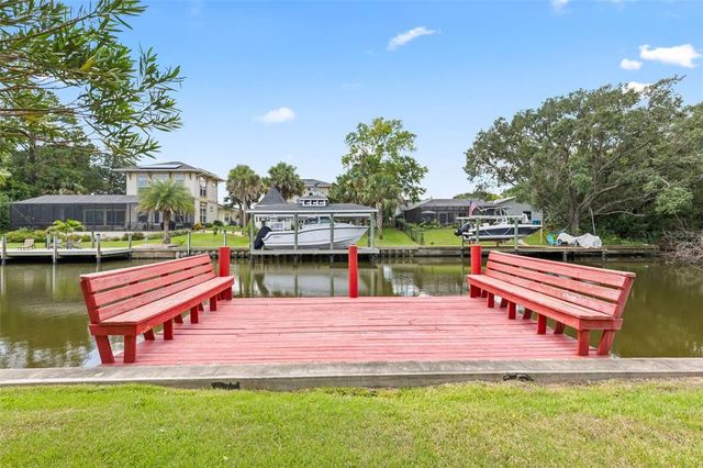 6 CEDARDALE COURT, Palm Coast, FL 32137
