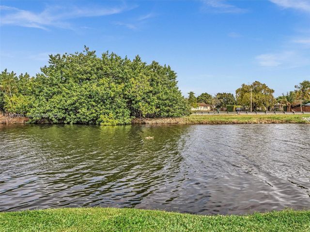 7661 SW 102nd Pl, Miami, FL 33173