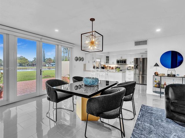 7661 SW 102nd Pl, Miami, FL 33173