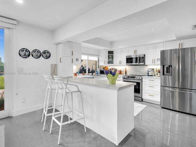 7661 SW 102nd Pl, Miami, FL 33173