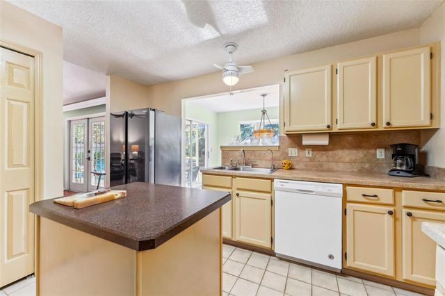 333 STANLEY BELL DRIVE, Mount Dora, FL 32757