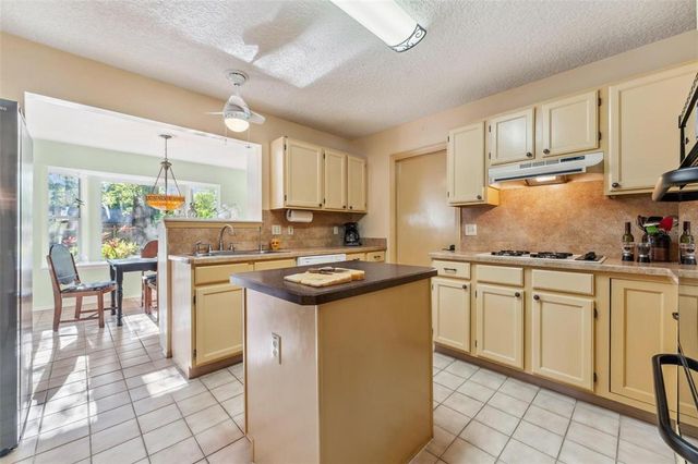 333 STANLEY BELL DRIVE, Mount Dora, FL 32757