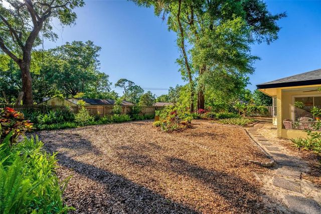 333 STANLEY BELL DRIVE, Mount Dora, FL 32757
