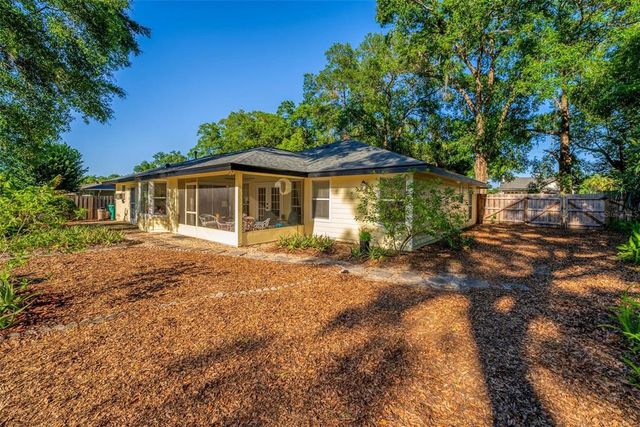 333 STANLEY BELL DRIVE, Mount Dora, FL 32757
