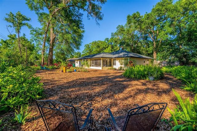 333 STANLEY BELL DRIVE, Mount Dora, FL 32757