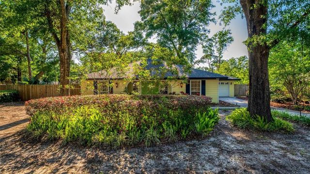 333 STANLEY BELL DRIVE, Mount Dora, FL 32757