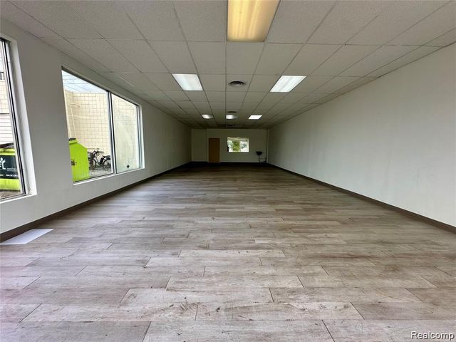 884 Ford Avenue, Wyandotte, MI 48192