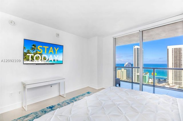 2600 E Hallandale Beach Blvd T2902, Hallandale Beach, FL 33009