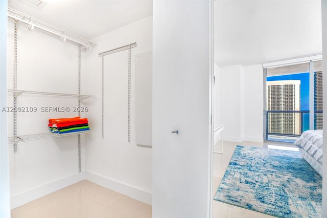 2600 E Hallandale Beach Blvd T2902, Hallandale Beach, FL 33009