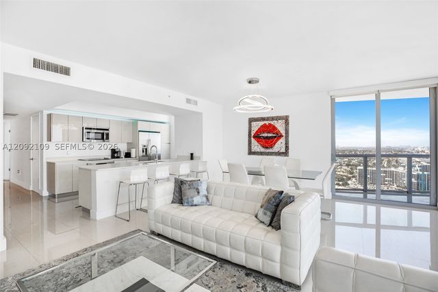 2600 E Hallandale Beach Blvd T2902, Hallandale Beach, FL 33009