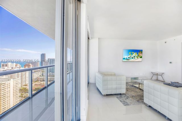 2600 E Hallandale Beach Blvd T2902, Hallandale Beach, FL 33009