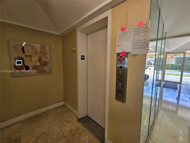 3545 NE 167th St 404, North Miami Beach, FL 33160
