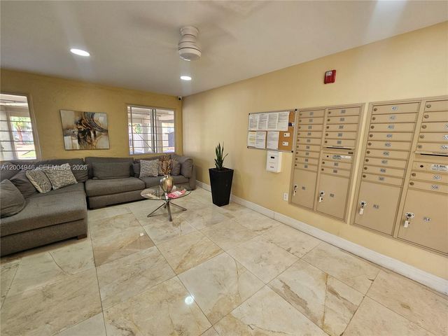 3545 NE 167th St 404, North Miami Beach, FL 33160