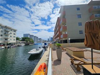 3545 NE 167th St 404, North Miami Beach, FL 33160