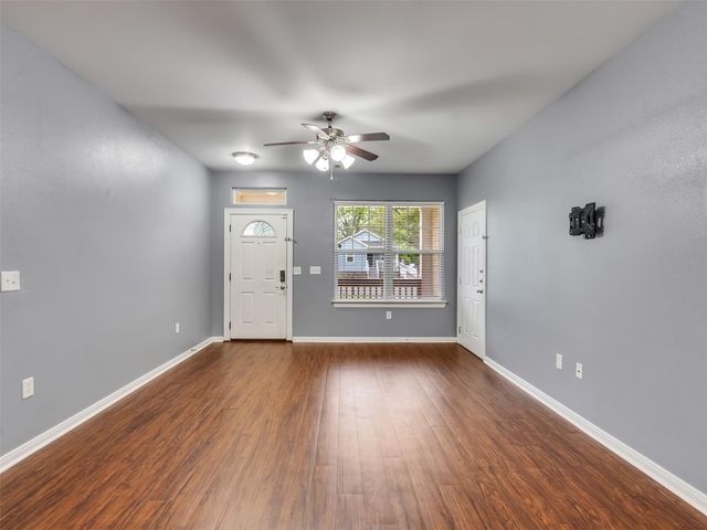 110 N Texas Street, Texas City, TX 77591