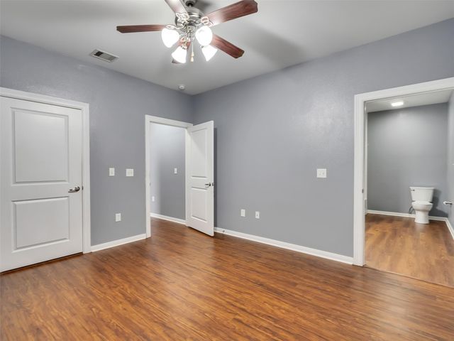 110 N Texas Street, Texas City, TX 77591