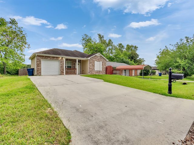 110 N Texas Street, Texas City, TX 77591