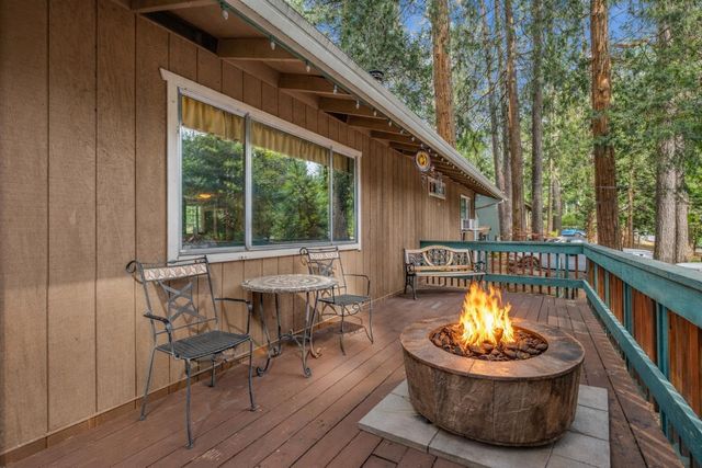 5861 Lupin Lane, Pollock Pines, CA 95726