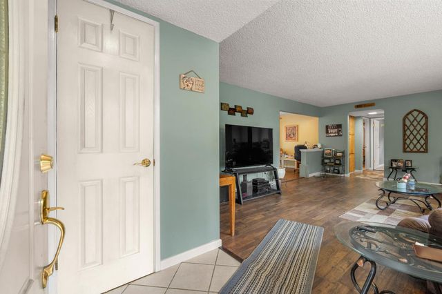 5861 Lupin Lane, Pollock Pines, CA 95726