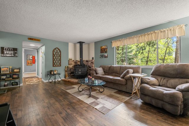 5861 Lupin Lane, Pollock Pines, CA 95726