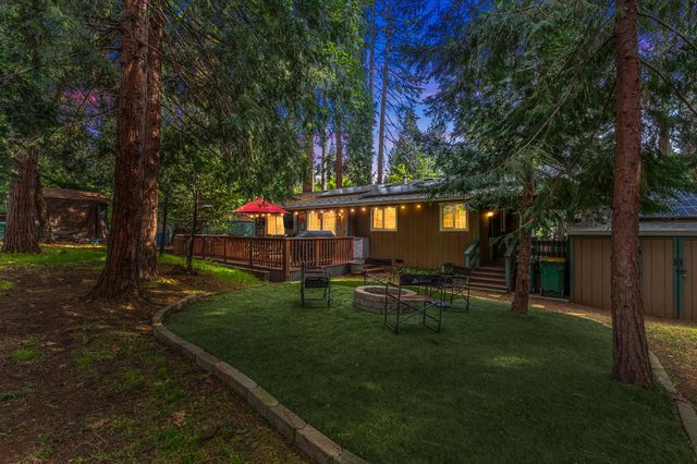 5861 Lupin Lane, Pollock Pines, CA 95726