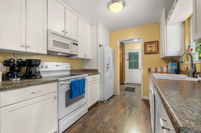 5861 Lupin Lane, Pollock Pines, CA 95726