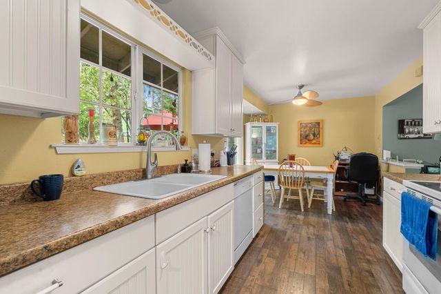 5861 Lupin Lane, Pollock Pines, CA 95726