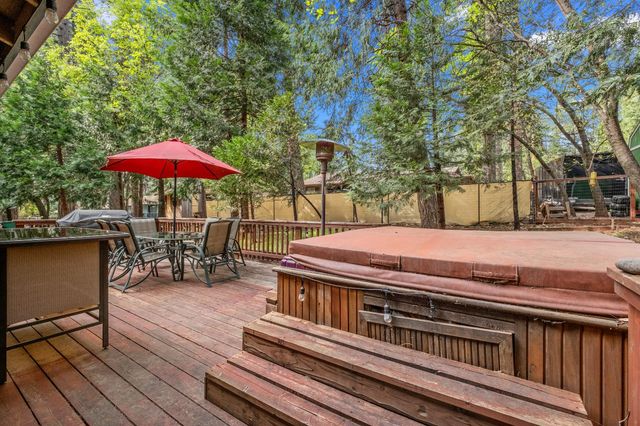 5861 Lupin Lane, Pollock Pines, CA 95726