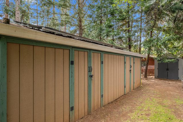 5861 Lupin Lane, Pollock Pines, CA 95726