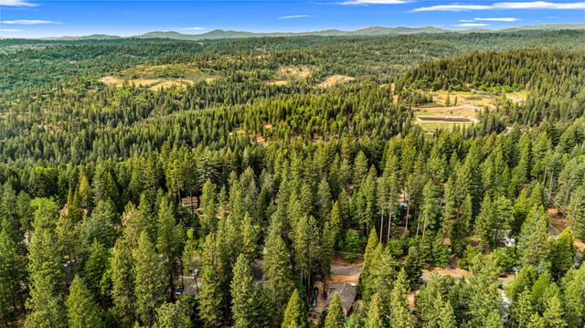 5861 Lupin Lane, Pollock Pines, CA 95726