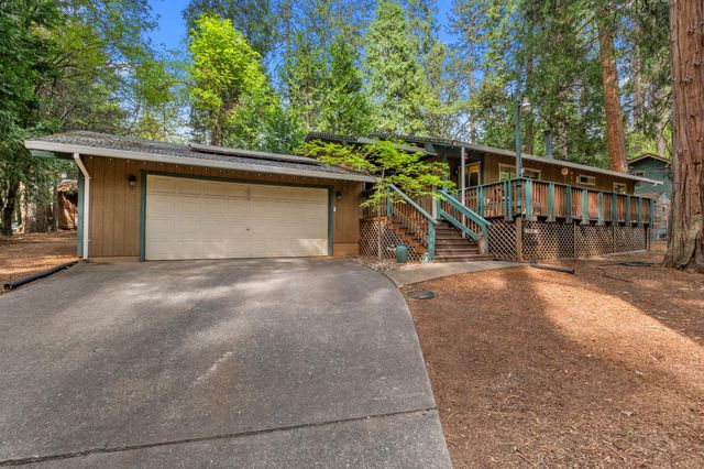 5861 Lupin Lane, Pollock Pines, CA 95726