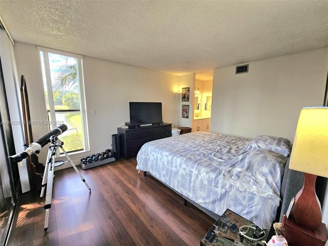 2831 SW 87th Ave 704, Davie, FL 33328