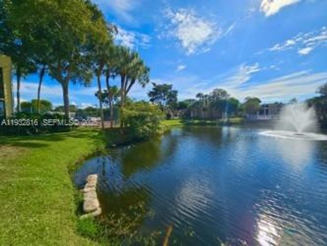 2831 SW 87th Ave 704, Davie, FL 33328