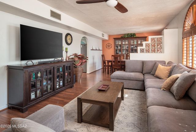 4559 N Paseo Bocoancos, Tucson, AZ 85750