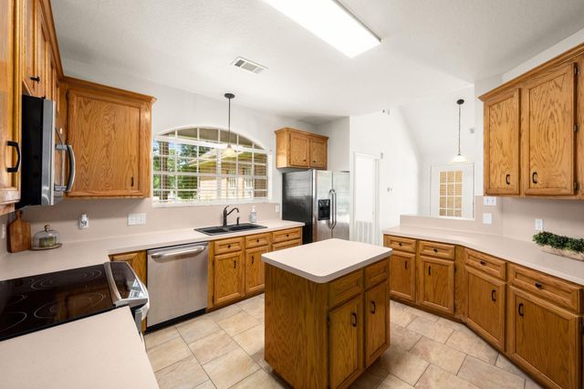 21 Panorama Drive, Conroe, TX 77304