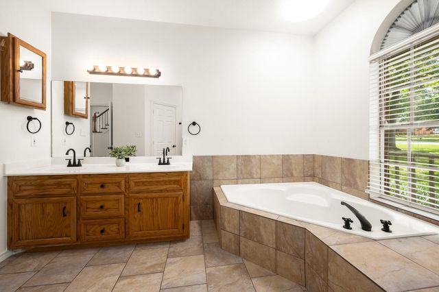 21 Panorama Drive, Conroe, TX 77304