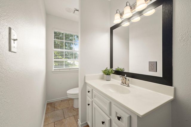 21 Panorama Drive, Conroe, TX 77304