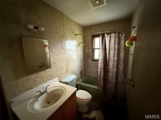 4105 Faredale Lane, St Charles, MO 63304
